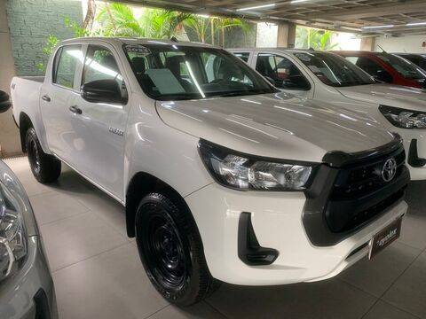 TOYOTA HILUX 2.8 D-4D TURBO DIESEL CD POWER PACK 4X4 MANUAL